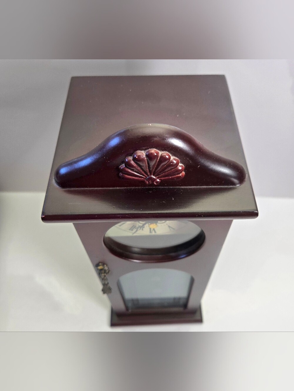 Vintage 1996 Avon Timekeeper Grandfather Clock Jewelry Box Cabinet Armoire Works - Picture 9 of 10